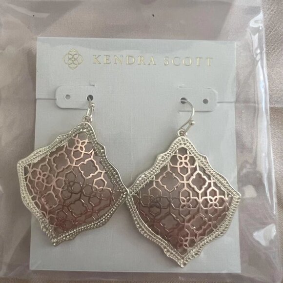 Kendra Scott Stud Earrings - Picture 5 of 6